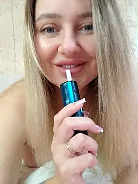 Snapshot of LadyLolyPop_ chatting on September 22, 2025, 1:55 am LadyLolyPop online show from September 22, 2025, 1:55 am
