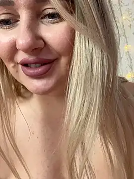 Snapshot of LadyLolyPop_ chatting on January 26, 2025, 10:02 am LadyLolyPop online show from January 26, 2025, 10:02 am