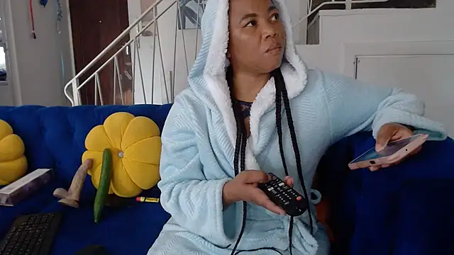 MassivebootyBrunette online show from June 23, 2026, 12:47 pm