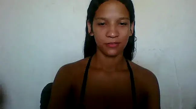 Snapshot of By_Aninha chatting on March 22, 2025, 7:31 pm By Aninha online show from March 22, 2025, 7:31 pm