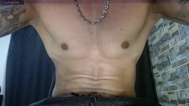 Snapshot of babyrecord1 chatting on November 26, 2025, 12:32 am babyrecord1 online show from November 26, 2025, 12:32 am