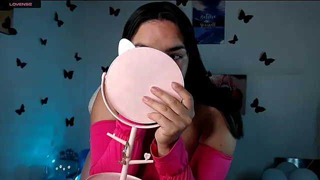 Snapshot of _serendepia_ chatting on February 26, 2025, 6:19 am serendepia online show from February 26, 2025, 6:19 am