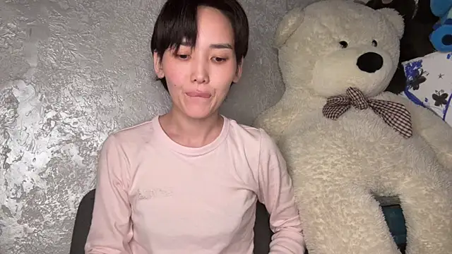 sweet adelin online show from March 23, 2026, 8:08 pm