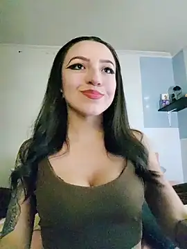 Snapshot of Paudelatorre chatting on June 5, 2026, 5:01 am Paudelatorre online show from June 5, 2026, 5:01 am