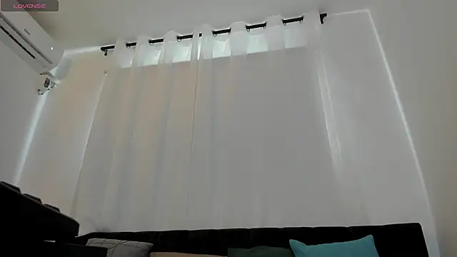 Snapshot of lexyfyre chatting on May 6, 2026, 11:58 am lexyfyre online show from May 6, 2026, 11:58 am