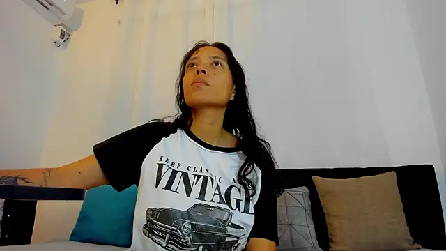 Snapshot of lexyfyre chatting on April 23, 2026, 11:27 am lexyfyre online show from April 23, 2026, 11:27 am