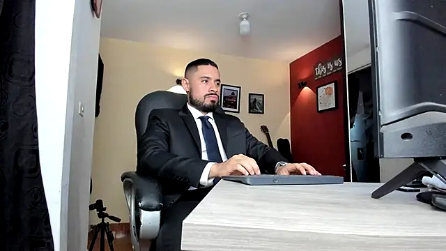 thesexlawyer1 online show from May 15, 2026, 4:21 am