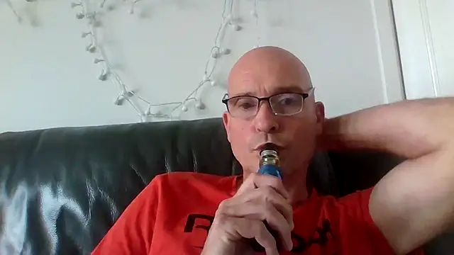 mrtickle0025 online show from October 6, 2025, 9:32 am