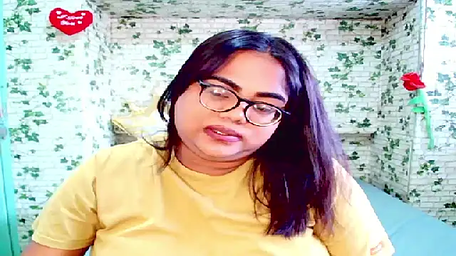 Snapshot of Indian_Lola00 chatting on September 14, 2025, 8:15 am Indian Lola00 online show from September 14, 2025, 8:15 am