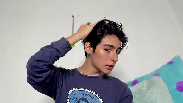 Snapshot of sebas_rose chatting on December 11, 2024, 12:44 am sebas rose online show from December 11, 2024, 12:44 am