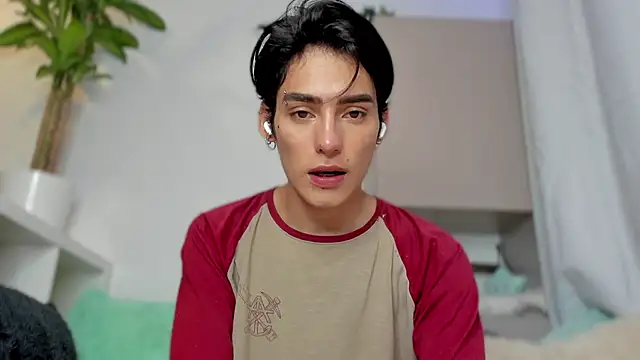 Snapshot of sebas_rose chatting on January 10, 2025, 2:25 am sebas rose online show from January 10, 2025, 2:25 am