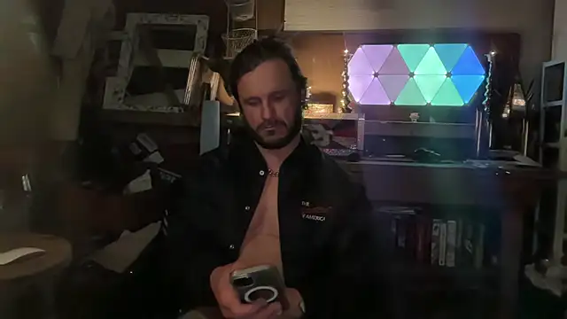 CowboyZuhly online show from April 7, 2026, 6:48 am