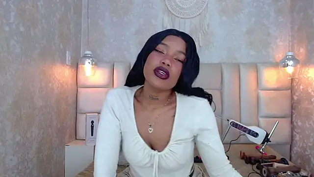 CrystalBrooke3x online show from September 19, 2025, 9:52 pm