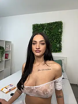 AylinRoss online show from February 4, 2025, 10:32 am