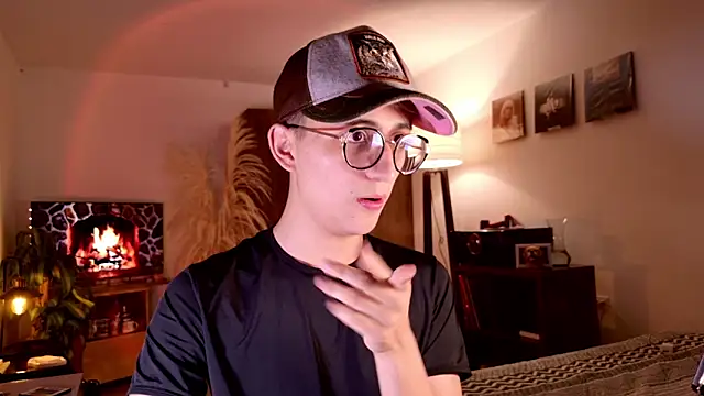 Mr evan1 online show from October 16, 2025, 1:08 pm