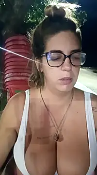 Escarlate4you  online show from March 6, 2025, 10:26 pm