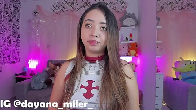  dayana miler online show from November 11, 2025, 2:12 pm
