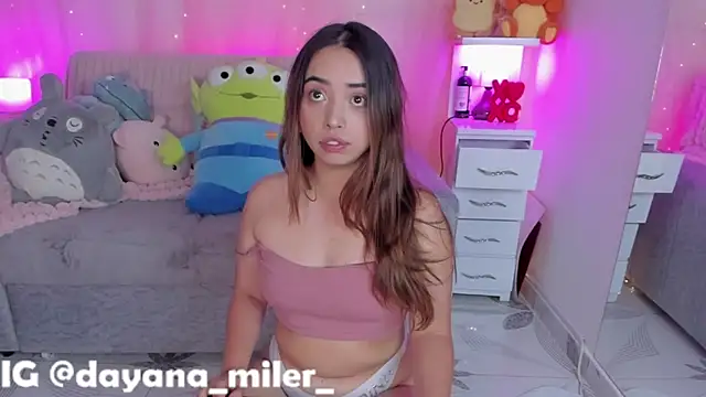 Snapshot of _dayana_miler chatting on September 25, 2025, 12:27 am dayana miler online show from September 25, 2025, 12:27 am