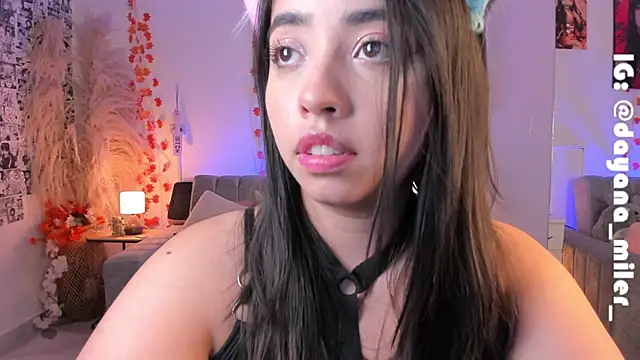 Snapshot of _dayana_miler chatting on January 3, 2025, 2:32 am dayana miler online show from January 3, 2025, 2:32 am