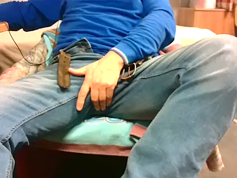 Giulio35 Pika online show from March 27, 2026, 5:25 pm