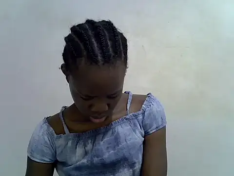 Snapshot of hey_its_andreana chatting on October 7, 2025, 7:59 pm hey its andreana online show from October 7, 2025, 7:59 pm