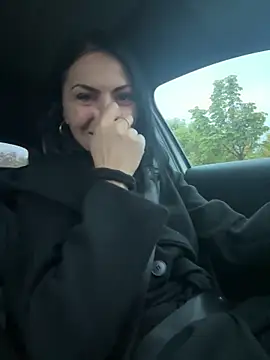 KimKelly13 online show from November 17, 2025, 7:12 am