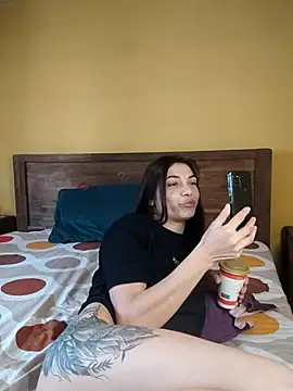AntoniaHottie online show from April 26, 2026, 8:33 am