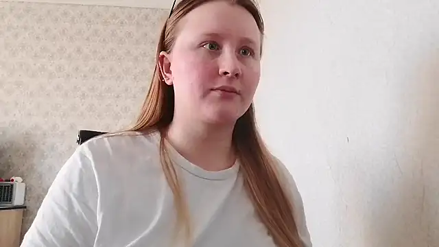 Snapshot of Anika_Lipps chatting on March 6, 2025, 2:40 pm Anika Lipps online show from March 6, 2025, 2:40 pm