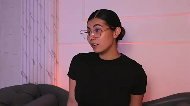 Snapshot of ShelleyMorell chatting on February 18, 2025, 12:28 pm ShelleyMorell online show from February 18, 2025, 12:28 pm