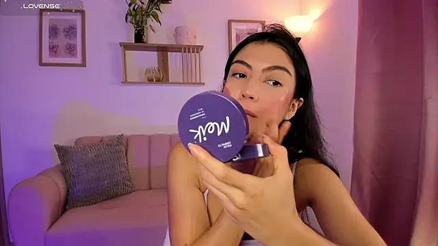 Lilabril online show from June 30, 2026, 2:39 pm