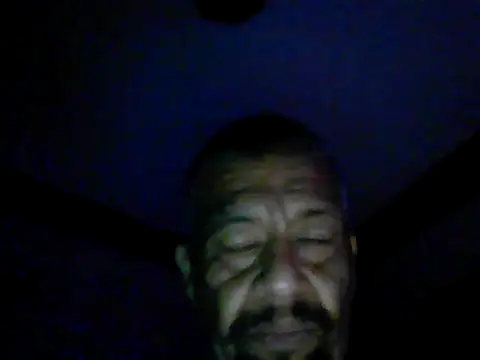Snapshot of ElMasChingonMX chatting on October 3, 2025, 9:33 am ElMasChingonMX online show from October 3, 2025, 9:33 am