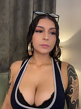 CHERRYY BOMB  online show from July 10, 2026, 6:41 pm