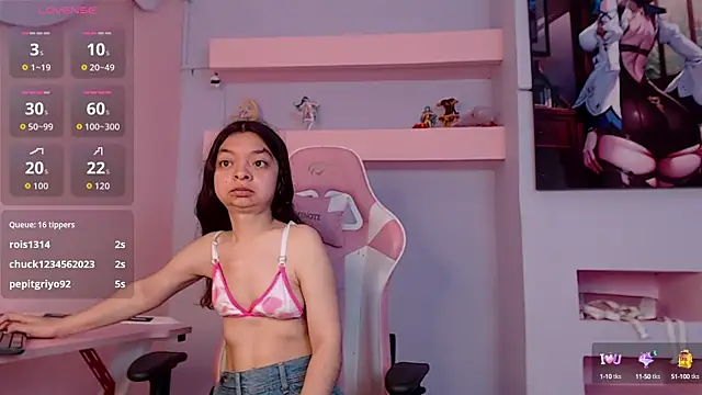 Snapshot of CharlotteMuller chatting on September 9, 2025, 9:46 pm CharlotteMuller online show from September 9, 2025, 9:46 pm