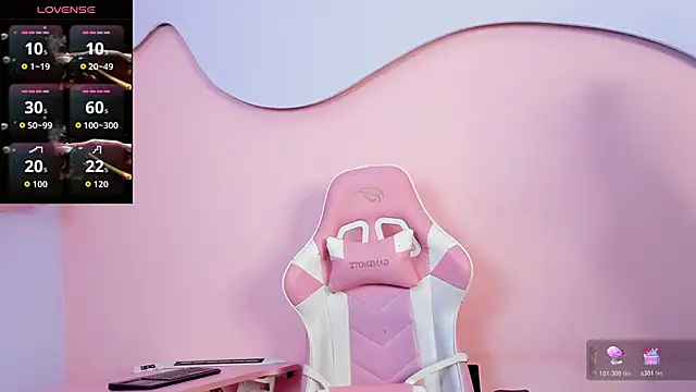 Snapshot of CharlotteMuller chatting on November 15, 2025, 5:50 pm CharlotteMuller online show from November 15, 2025, 5:50 pm