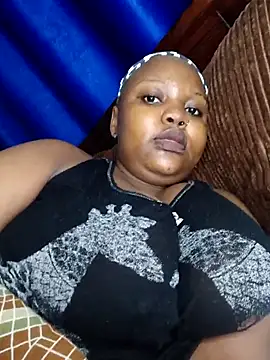 Snapshot of queennapal chatting on April 4, 2026, 1:12 am queennapal online show from April 4, 2026, 1:12 am