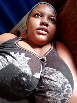 Snapshot of queennapal chatting on March 3, 2026, 4:52 am queennapal online show from March 3, 2026, 4:52 am