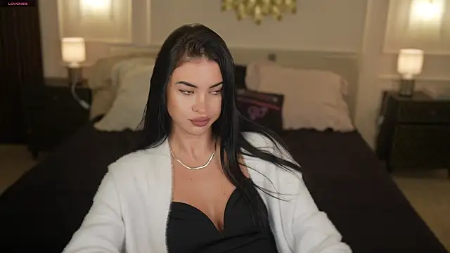 Tina Breeze online show from July 11, 2026, 7:19 am