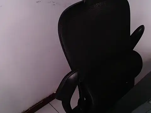 Snapshot of TopDaddy23 chatting on April 3, 2026, 1:56 am TopDaddy23 online show from April 3, 2026, 1:56 am