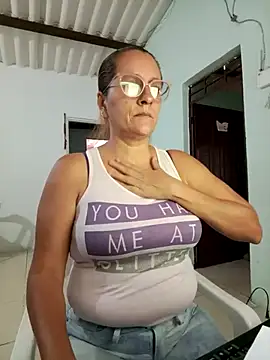 Snapshot of deisy_summers47x chatting on February 18, 2025, 12:17 pm deisy summers47x online show from February 18, 2025, 12:17 pm