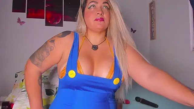 natasha rodriguez1  online show from June 5, 2026, 10:15 pm