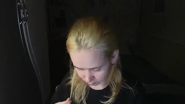 Riley Roo online show from January 11, 2026, 4:36 pm