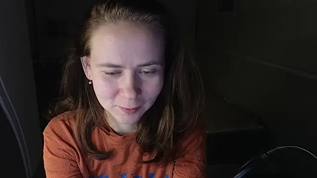 Riley Roo online show from November 14, 2025, 7:17 pm