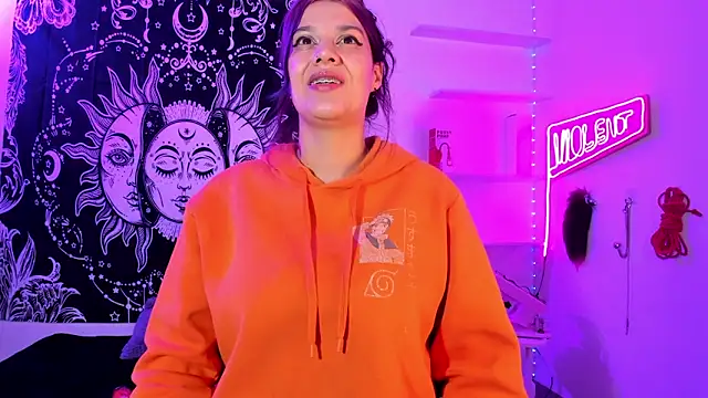 Violet-Queen online show from February 26, 2026, 4:34 am