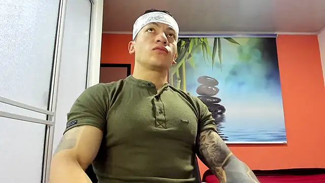 Snapshot of aquiles_51 chatting on February 14, 2026, 1:00 pm aquiles 51 online show from February 14, 2026, 1:00 pm