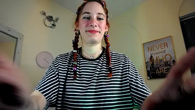 Snapshot of IsaBaileys_ chatting on March 1, 2025, 10:53 pm IsaBaileys online show from March 1, 2025, 10:53 pm