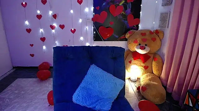 Snapshot of IsaBaileys_ chatting on February 15, 2025, 10:31 pm IsaBaileys online show from February 15, 2025, 10:31 pm