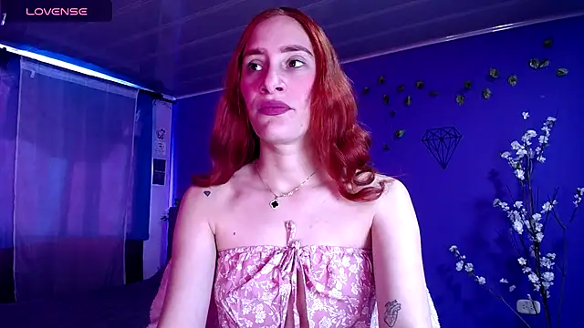 Snapshot of IsaBaileys_ chatting on October 10, 2025, 9:15 pm IsaBaileys online show from October 10, 2025, 9:15 pm