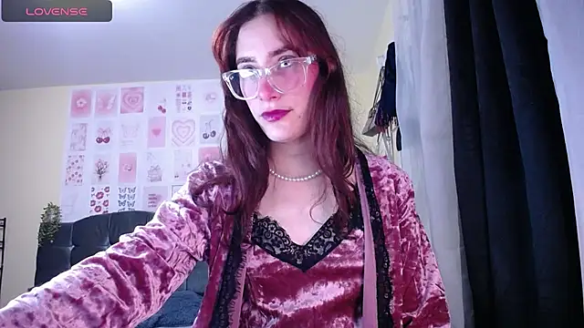 IsaBaileys  online show from March 22, 2026, 11:50 pm