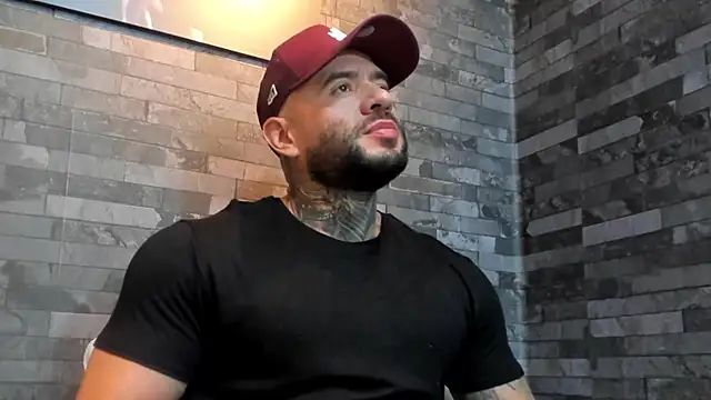 BruceDallas online show from January 8, 2026, 3:56 am