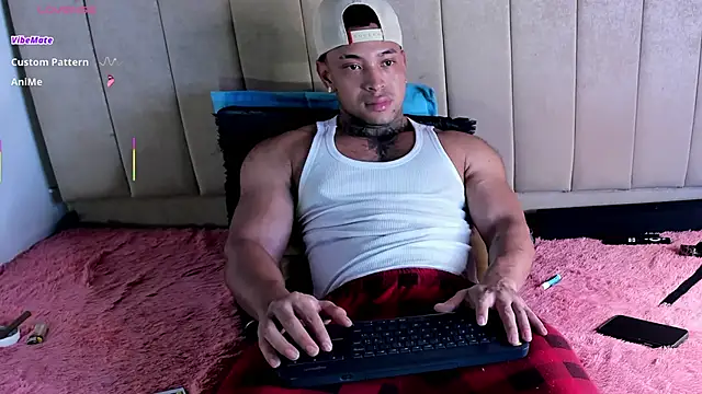 Snapshot of Stiven_collins chatting on April 27, 2026, 5:27 am Stiven collins online show from April 27, 2026, 5:27 am